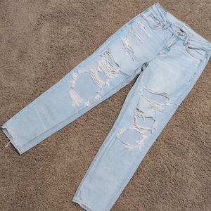 American eagle mom jeans, Strigid, size 4 regular. Nwot